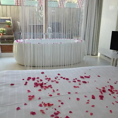 Restaurant Vous Le Vous Hotell 3*